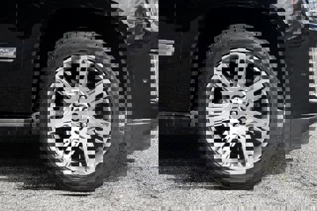 Used 2017 Cadillac Escalade ESV Premium Luxury image 11