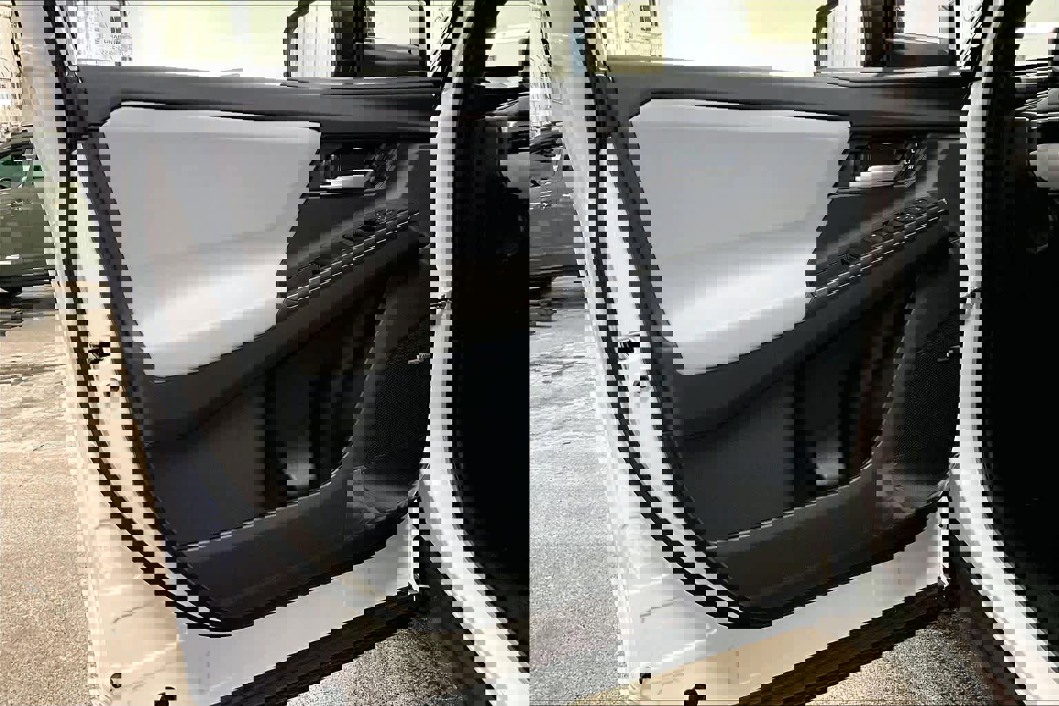 New 2026 Subaru Solterra image 10