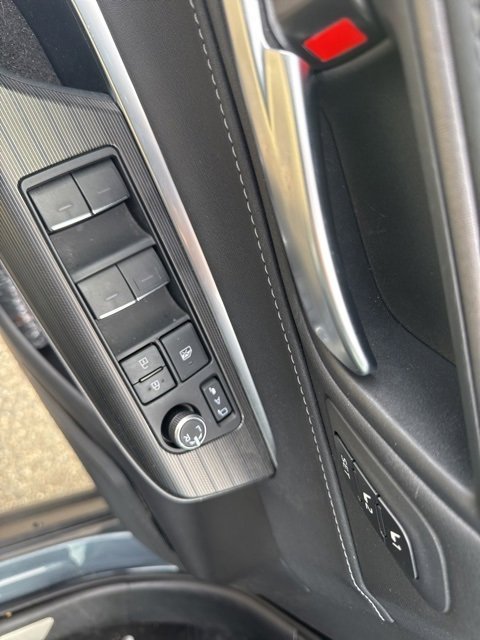 Used 2022 Toyota Venza image 8