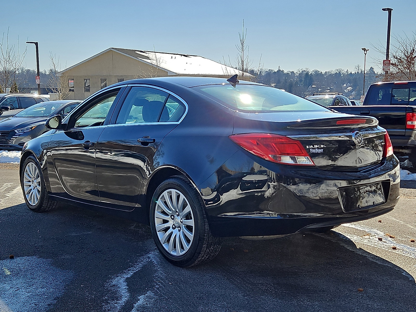 Used 2011 Buick Regal CXL w/ RL2 Preferred Equipment Group image 4