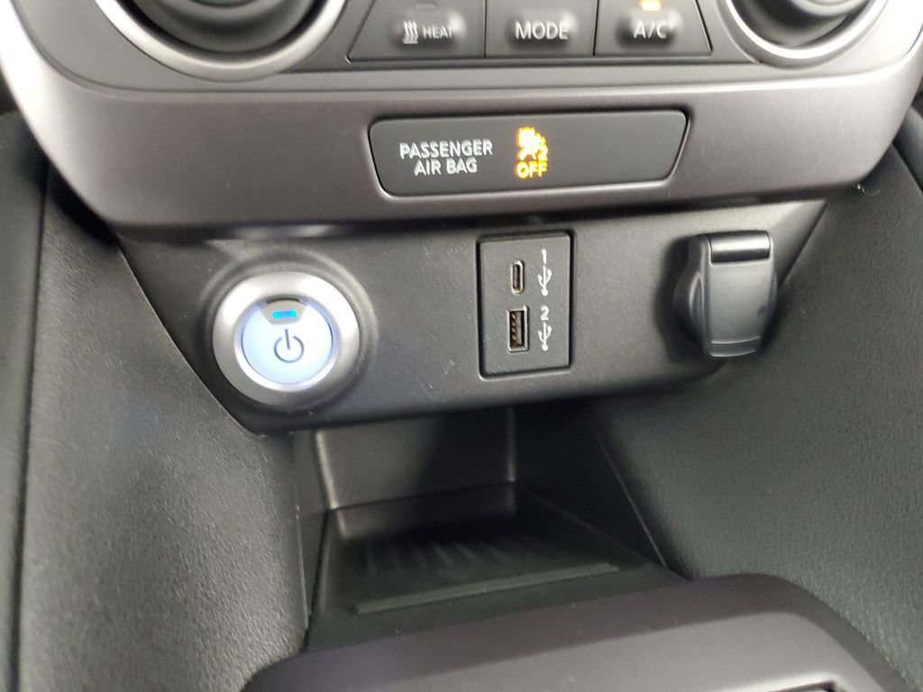 Used 2025 Nissan Leaf S FWD image 19
