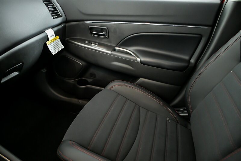 New 2025 Mitsubishi Outlander Sport SE AWD/4WD image 22