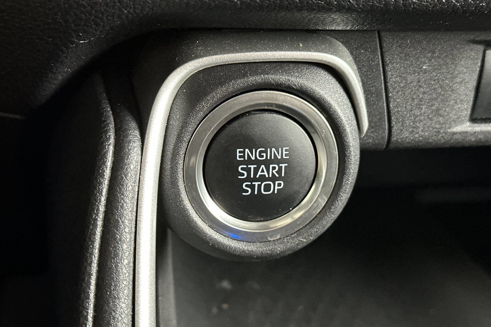 Used 2025 Toyota Grand Highlander AWD image 23