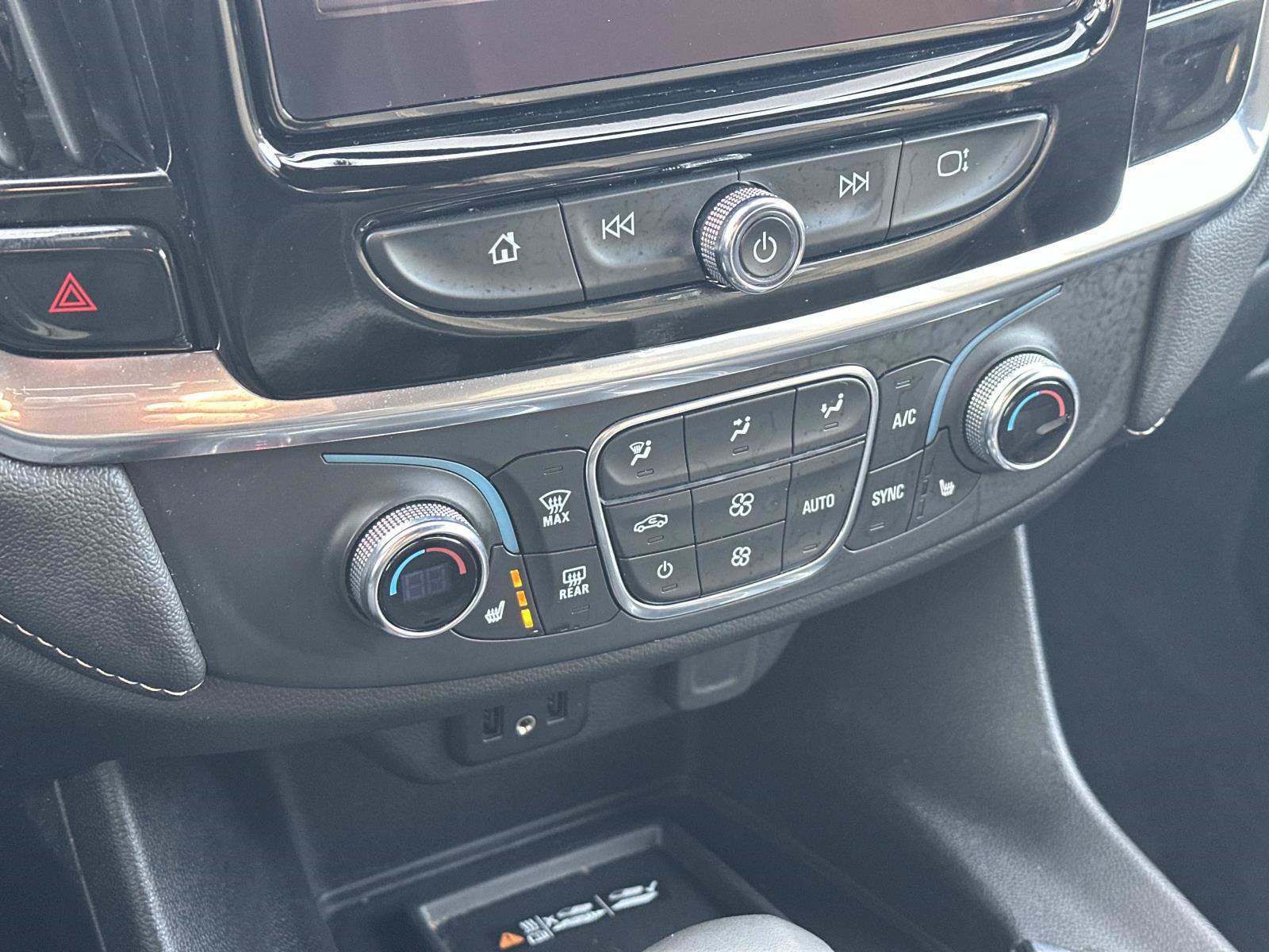 Certified 2023 Chevrolet Traverse LT AWD/4WD image 30