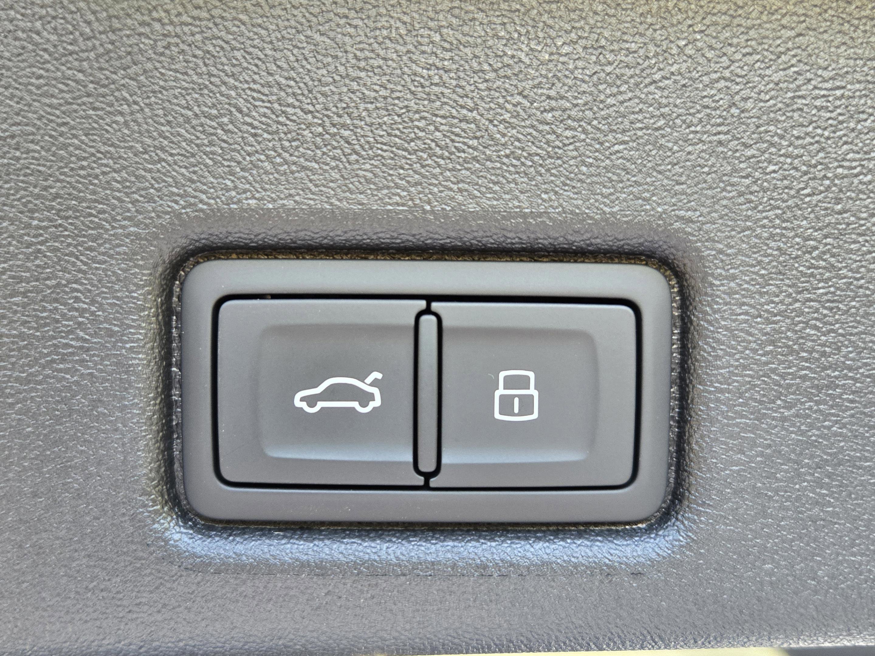 New 2026 Audi SQ5 Prestige AWD/4WD image 14