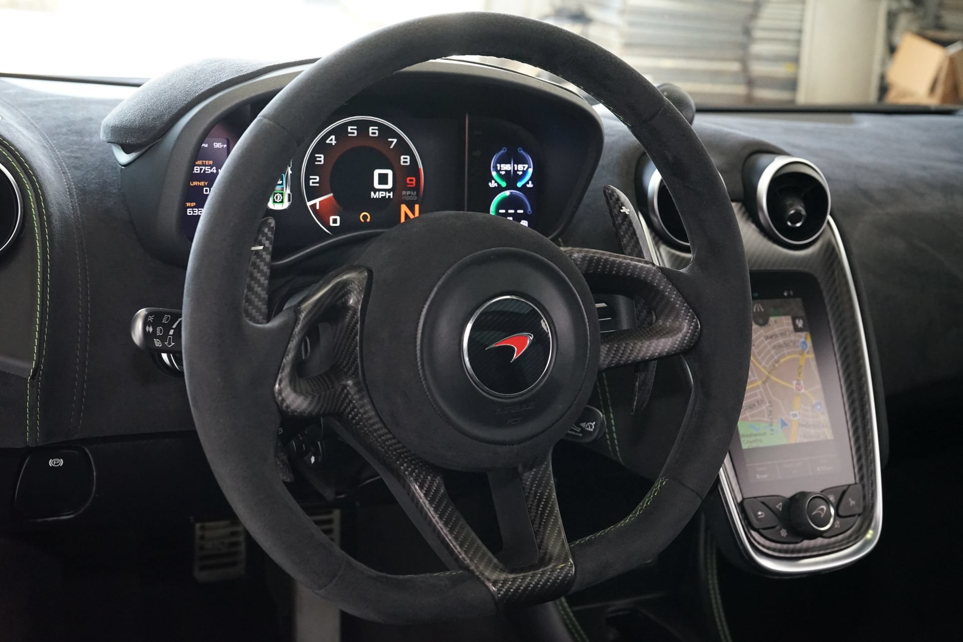 Used 2017 McLaren 570S RWD image 16