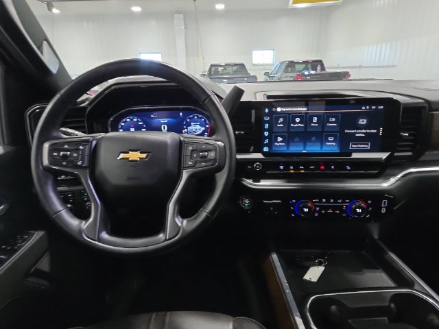 Used 2026 Chevrolet Silverado 3500 High Country AWD/4WD image 10