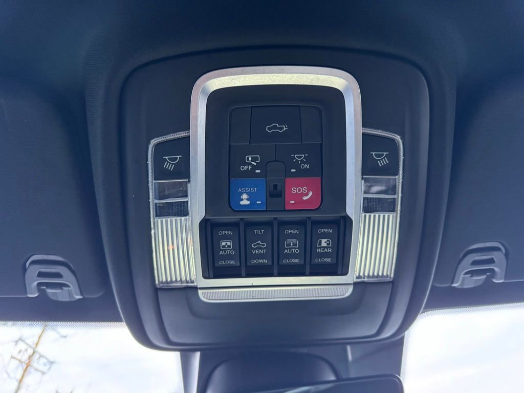 Used 2021 RAM 1500 Laramie w/ Sport Appearance Package AWD/4WD image 37