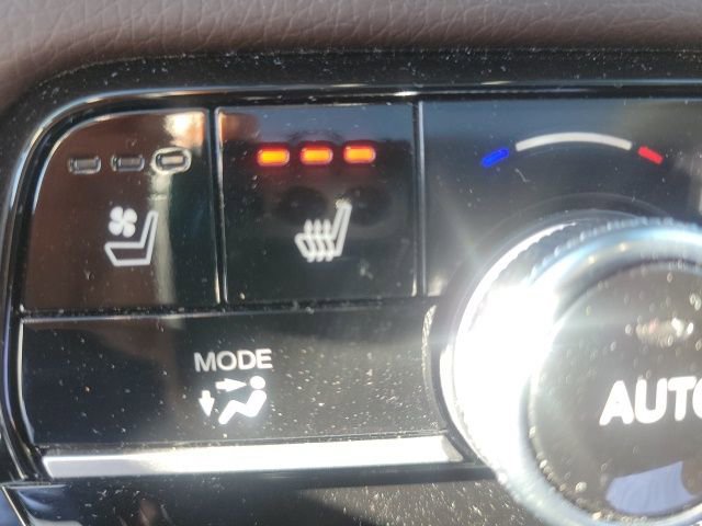 Used 2025 Honda Pilot Elite image 21