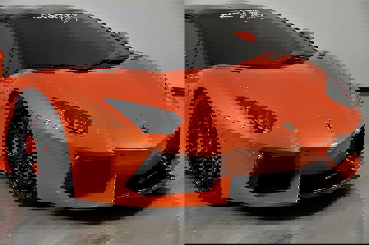 Used 2014 Lamborghini Aventador LP 700-4 image 4