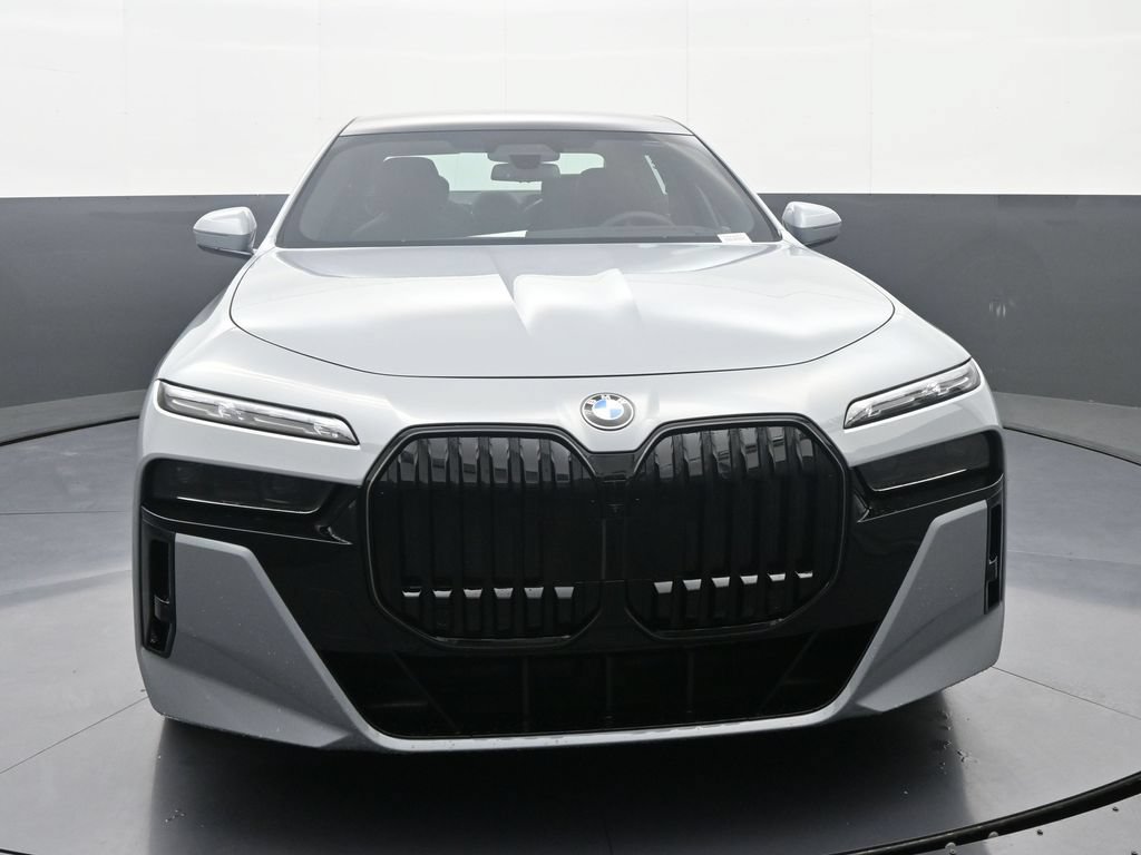 New 2026 BMW 740i xDrive w/ Executive Package AWD/4WD image 2