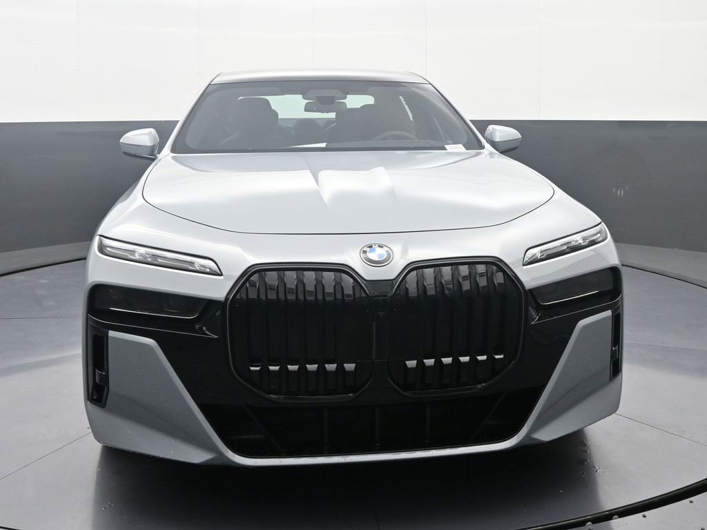 New 2026 BMW 740i xDrive w/ Executive Package AWD/4WD image 2