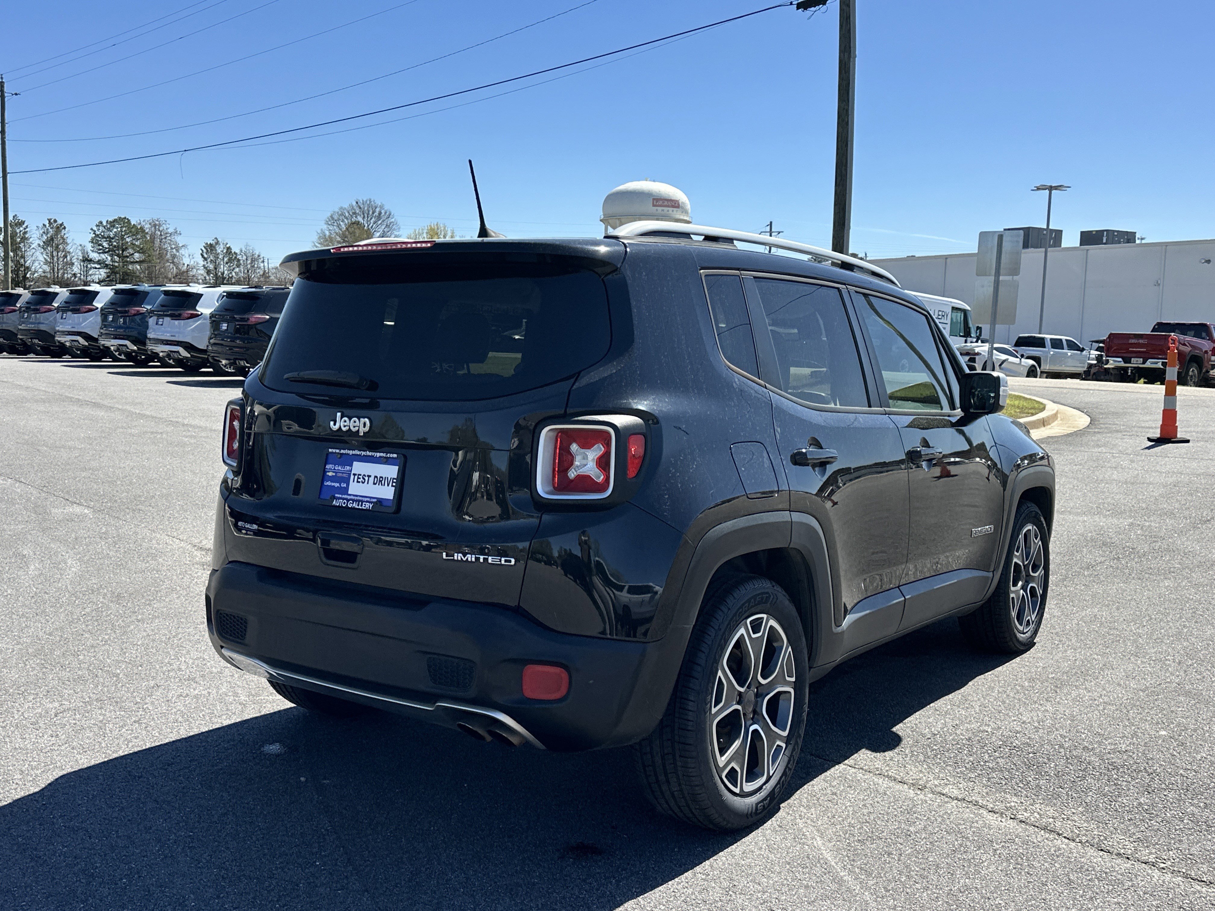 Used 2018 Jeep Renegade Limited w/ UConnect 8.4 Nav Group image 6