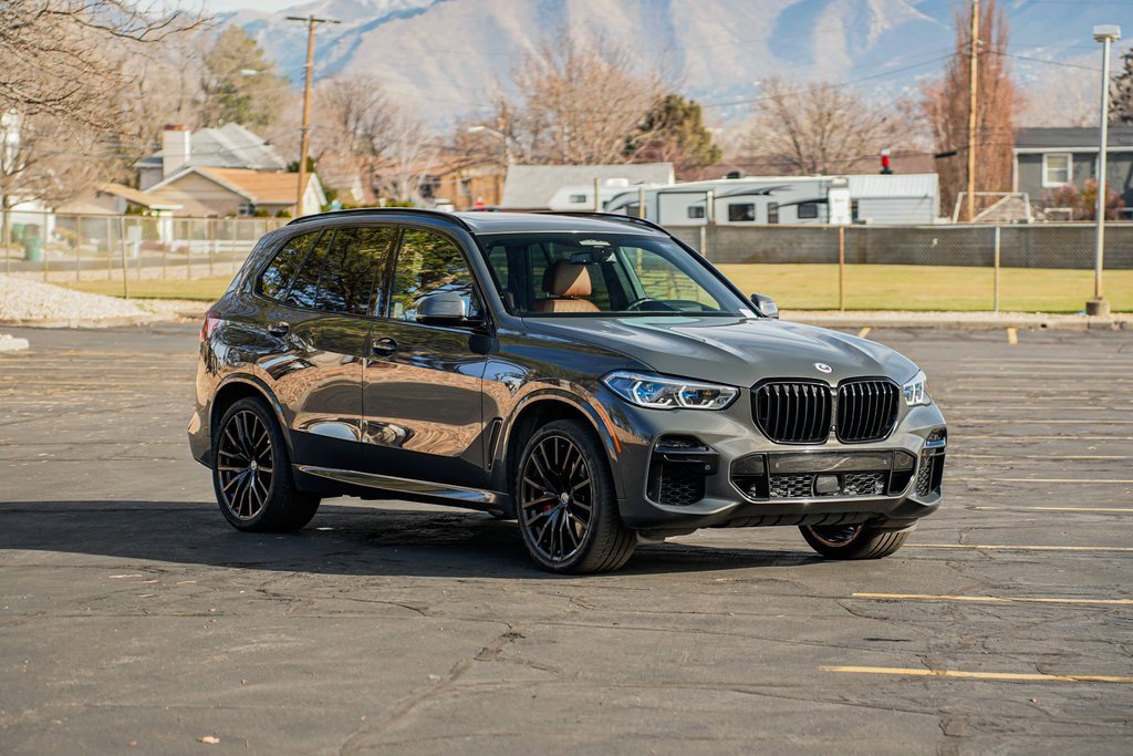 Used 2023 BMW X5 M50i w/ Executive Package image 3