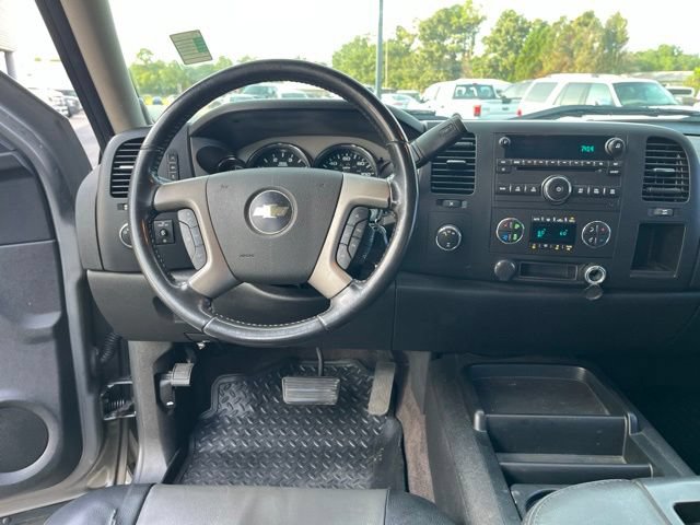 Used 2008 Chevrolet Silverado 3500 4x4 Crew Cab image 16