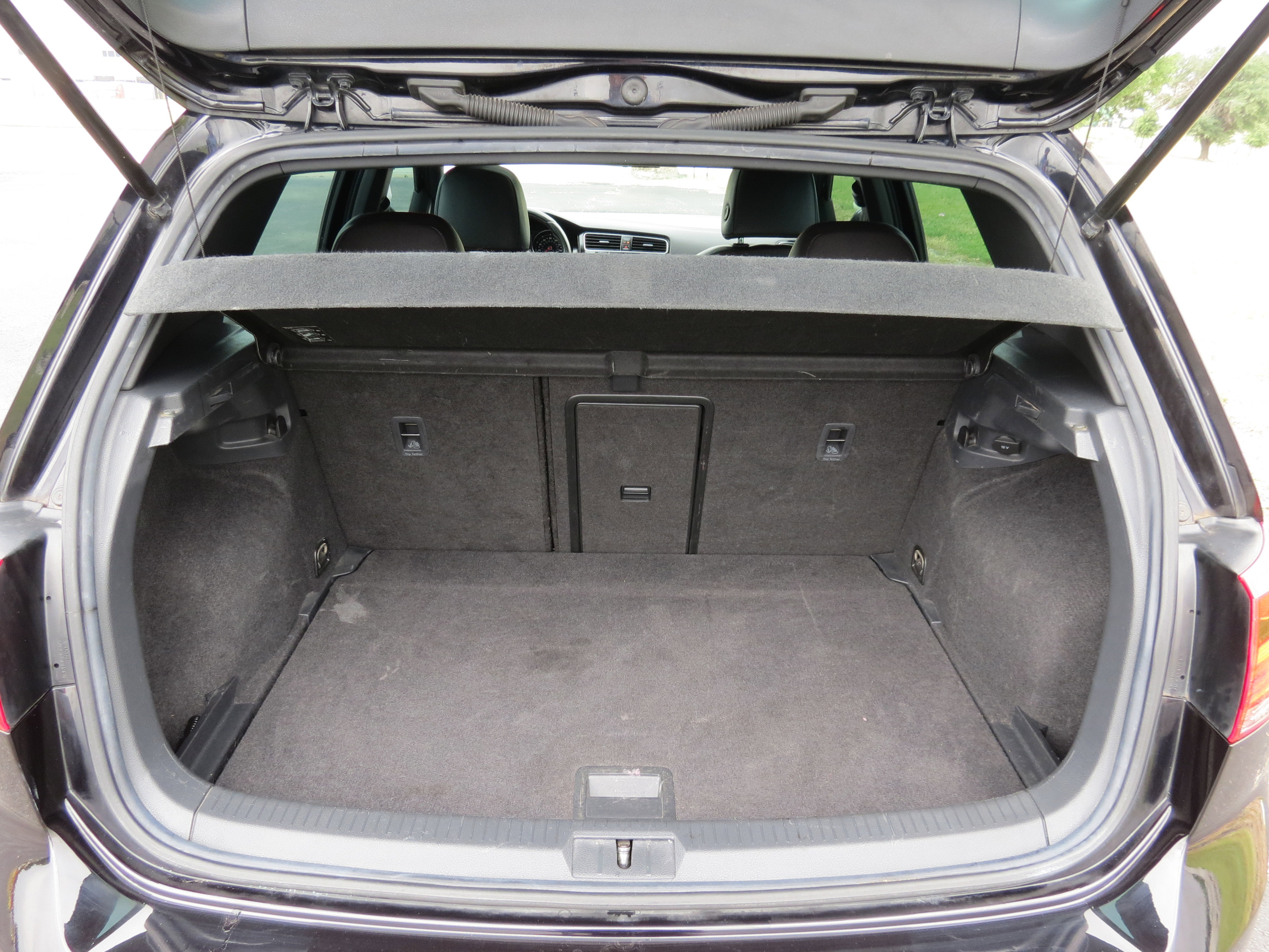 Used 2015 Volkswagen GTI SE FWD image 34