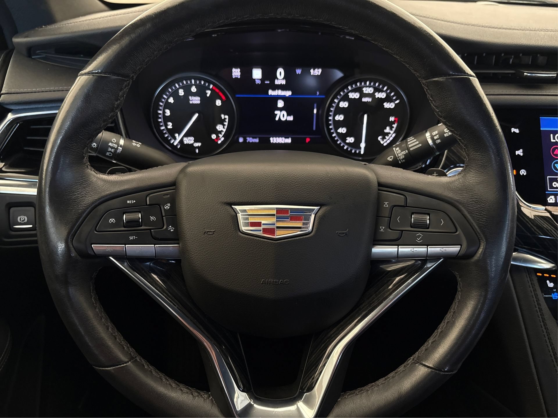 Used 2023 Cadillac XT6 Premium Luxury w/ Technology Package AWD/4WD image 19
