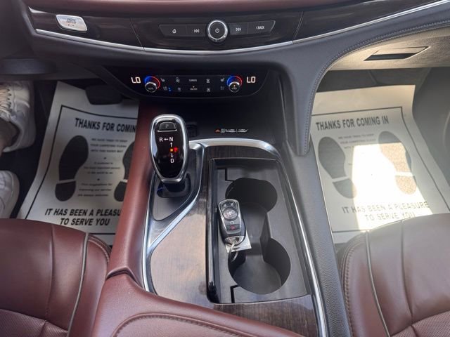 Used 2021 Buick Enclave Avenir w/ Avenir Technology Package AWD/4WD image 16