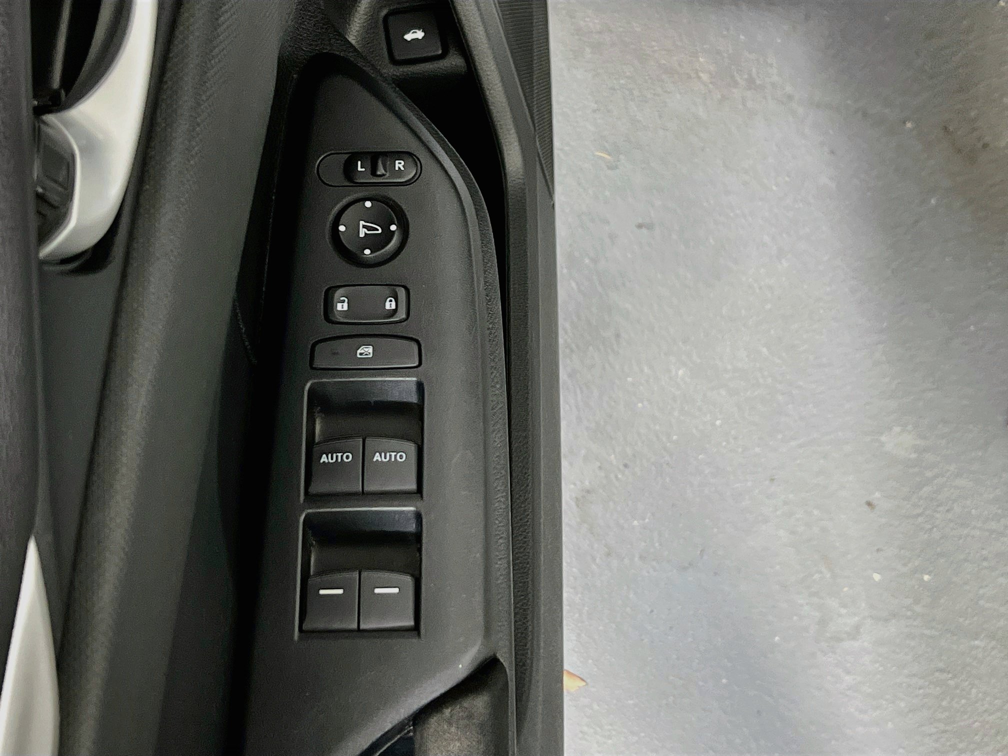 Used 2019 Honda Civic LX image 17