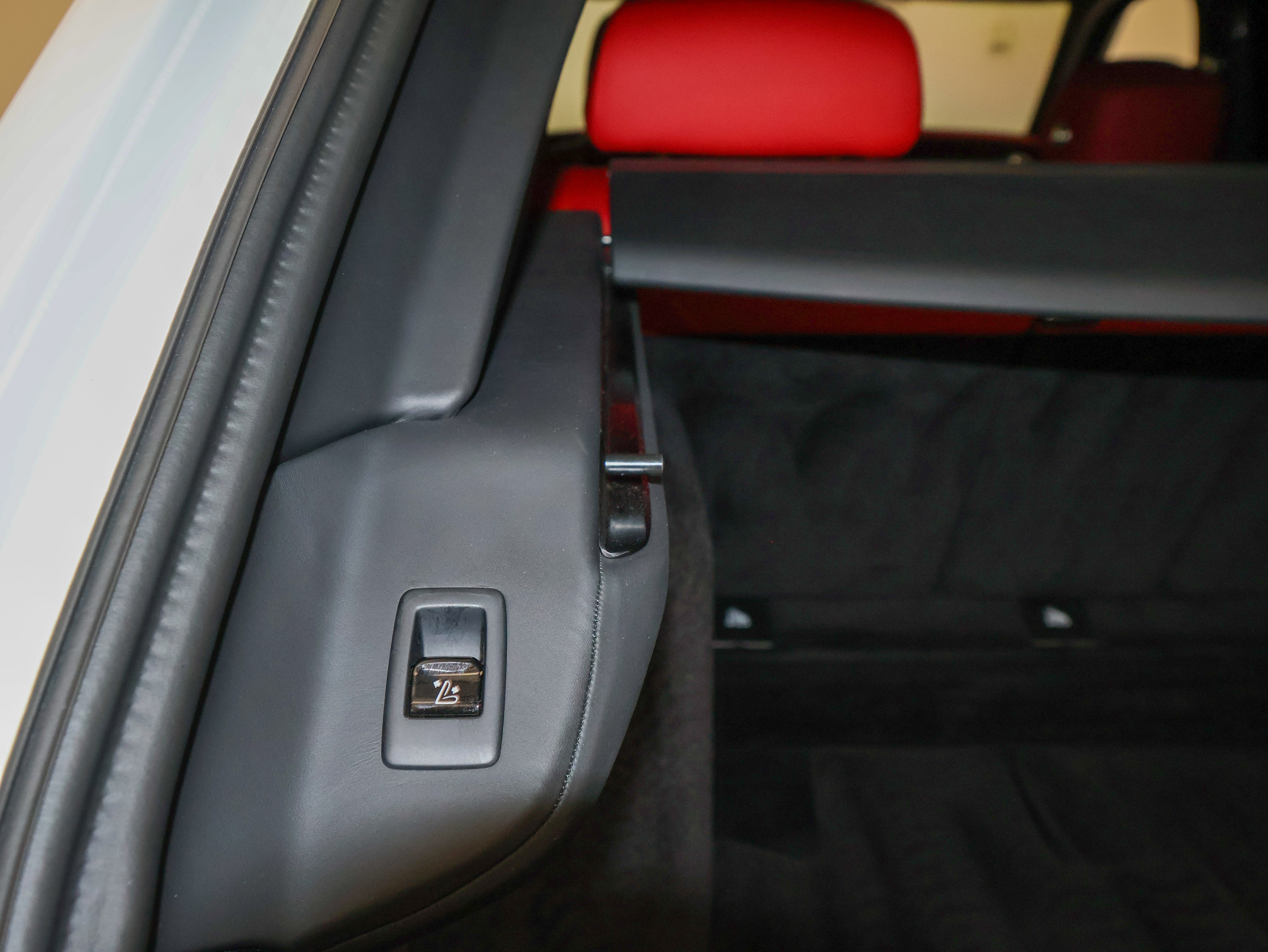 Used 2023 Rolls-Royce Cullinan image 16