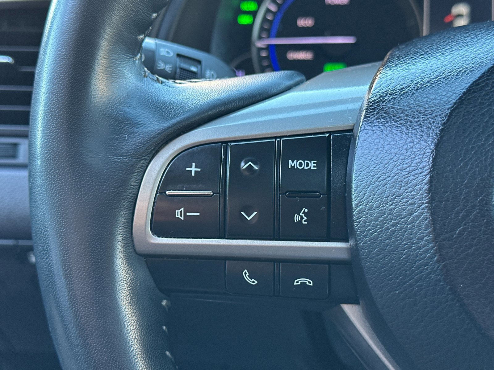 Used 2019 Lexus RX 450h AWD image 27