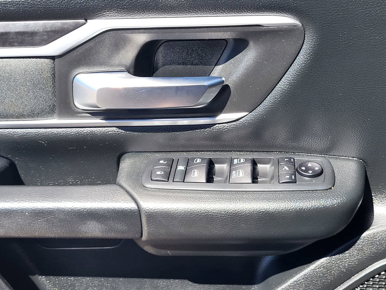 Used 2021 RAM 1500 Lone Star AWD/4WD image 17