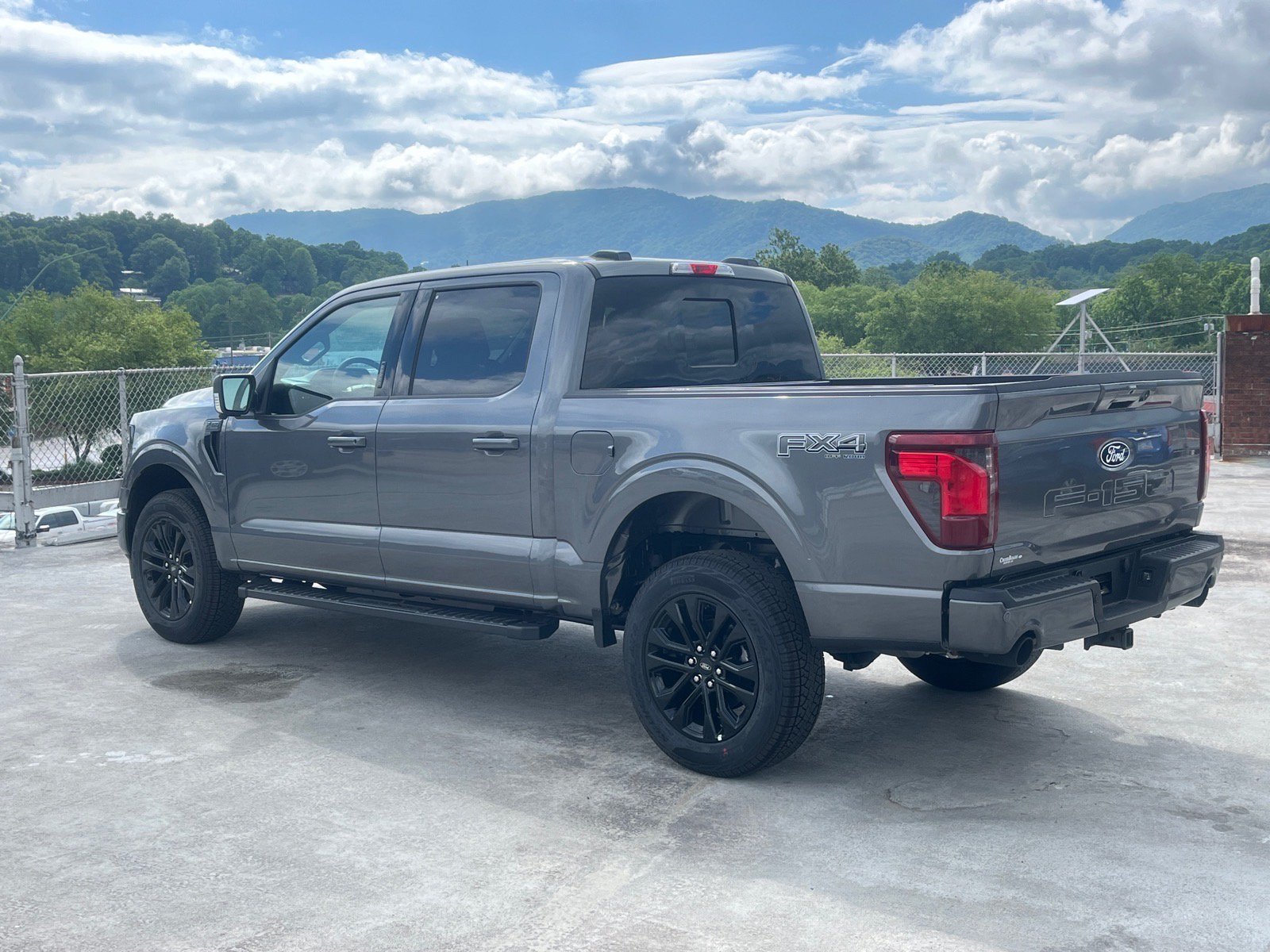New 2026 Ford F150 XLT w/ Equipment Group 302A MID AWD/4WD image 5