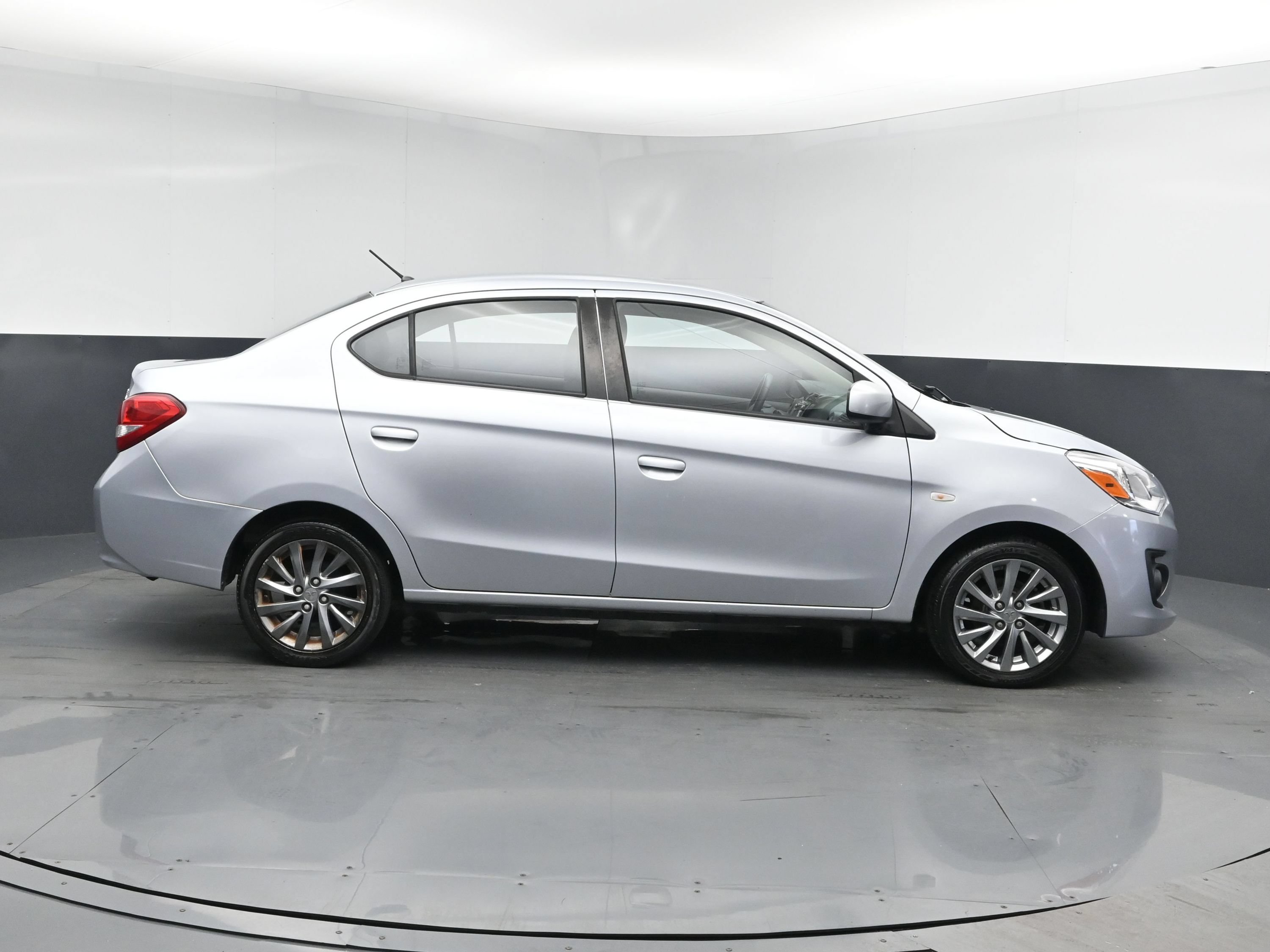 Used 2018 Mitsubishi Mirage G4 ES FWD image 3
