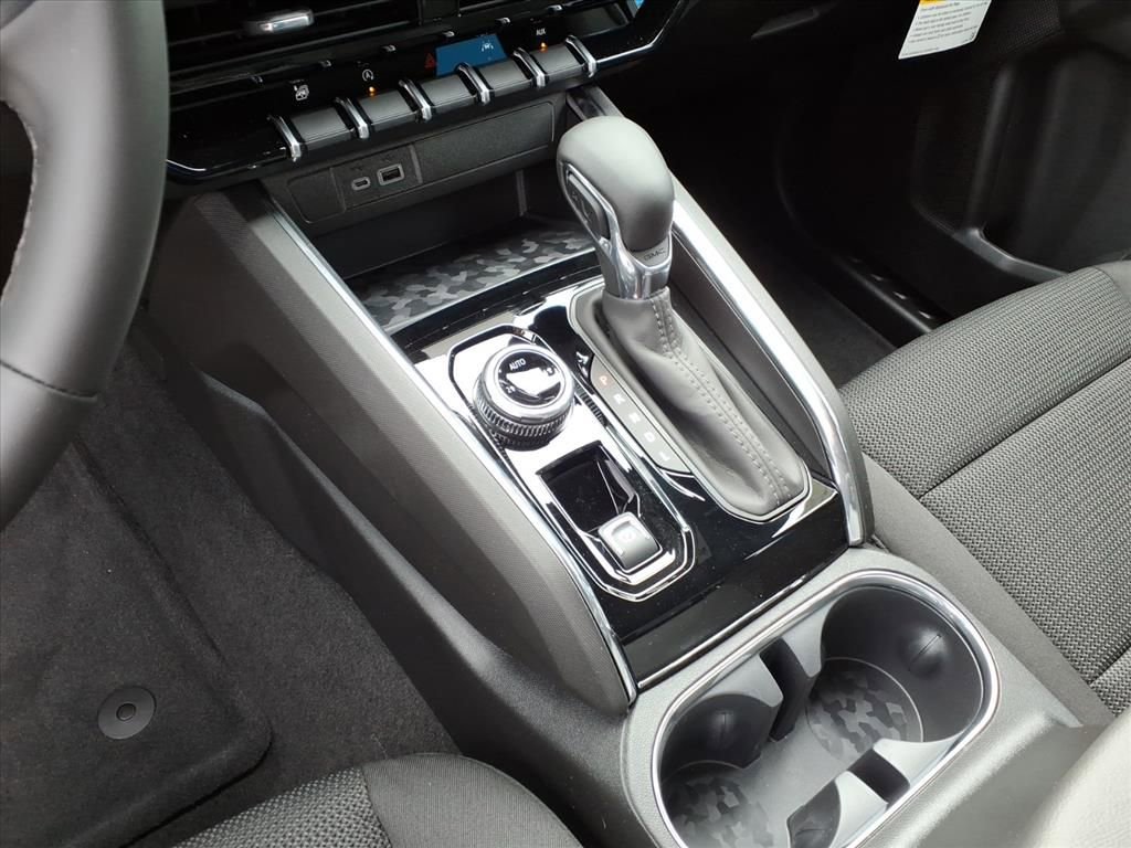 New 2026 GMC Canyon Elevation w/ Convenience Package image 11