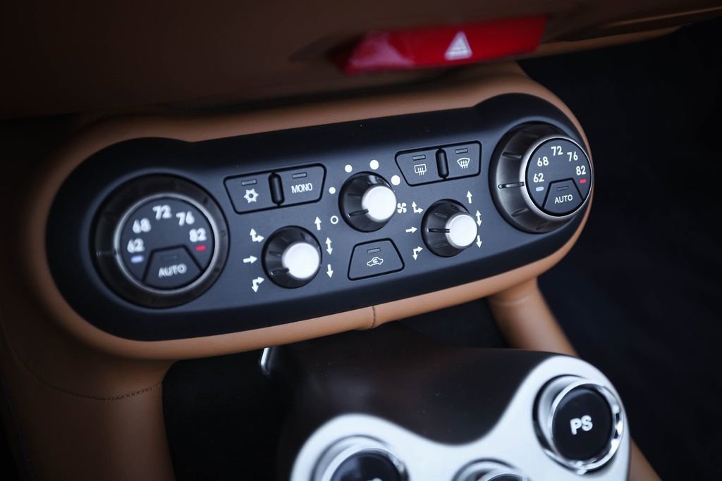 Used 2011 Ferrari California image 35