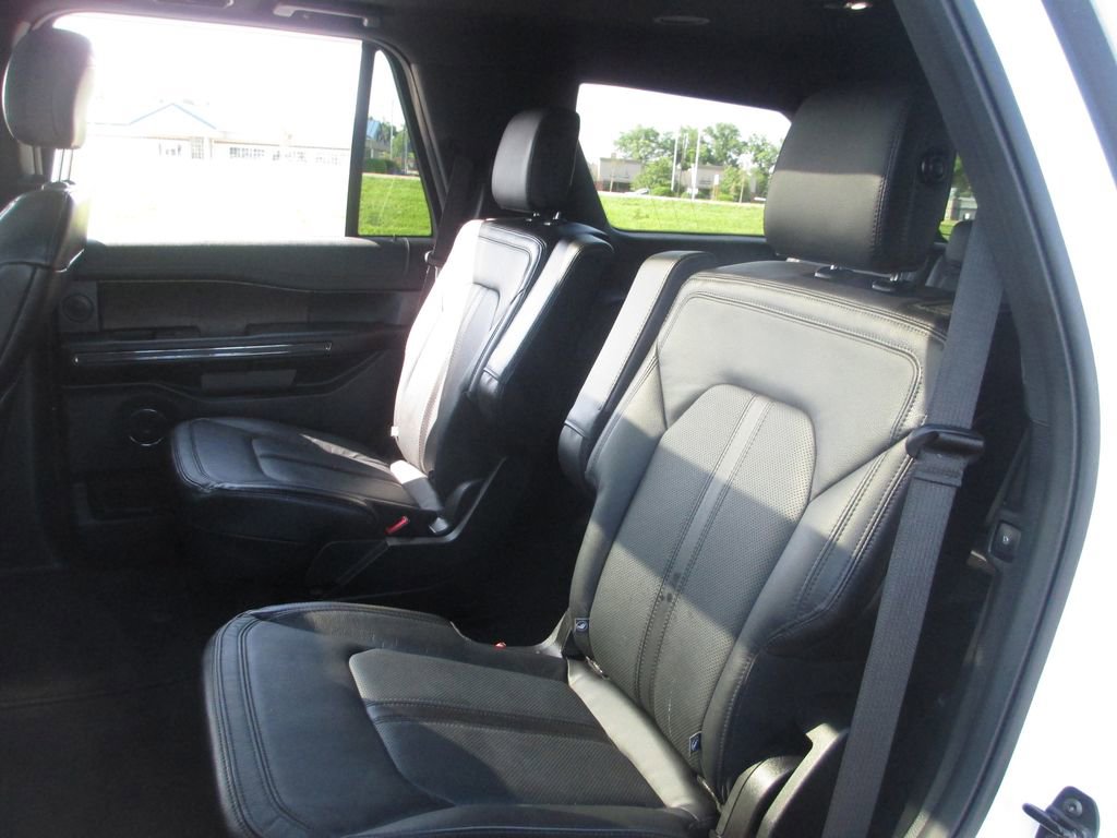 Used 2019 Ford Expedition Limited w/ Equipment Group 302A AWD/4WD image 22