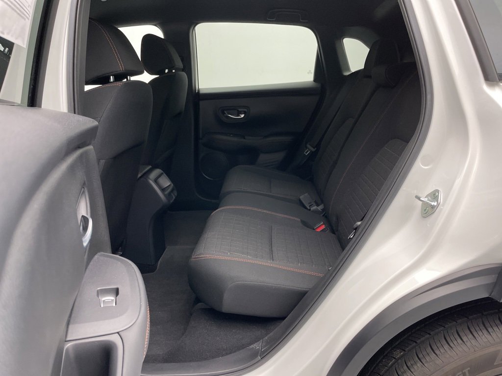 Used 2024 Honda HR-V Sport image 37