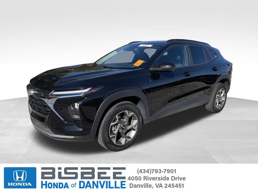 Used 2025 Chevrolet Trax LT