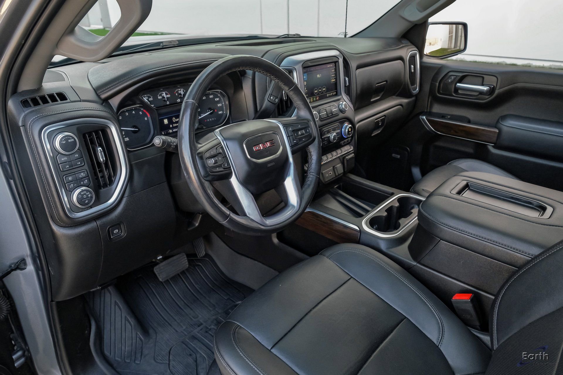 Used 2021 GMC Sierra 1500 SLT w/ SLT Premium Plus Package image 2