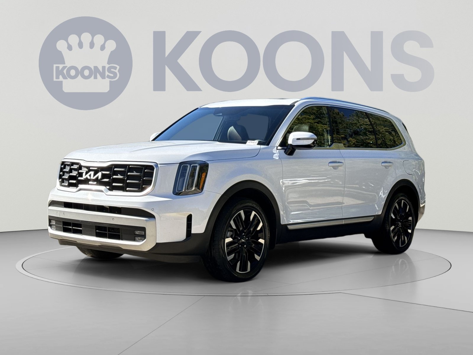 Used 2024 Kia Telluride SX w/ Towing Package FWD image 1