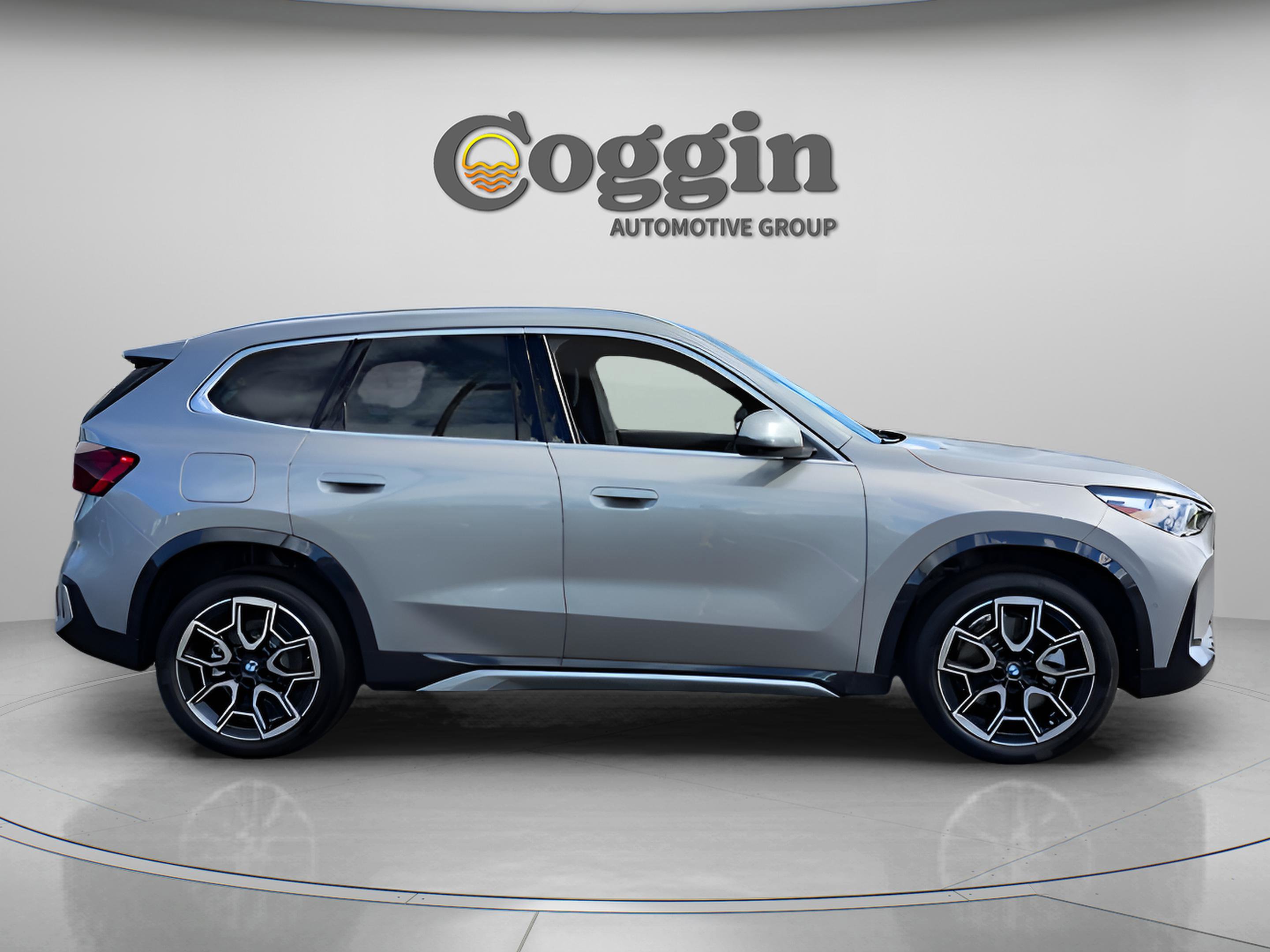 New 2026 BMW X1 xDrive28i w/ M Sport Package AWD/4WD image 7