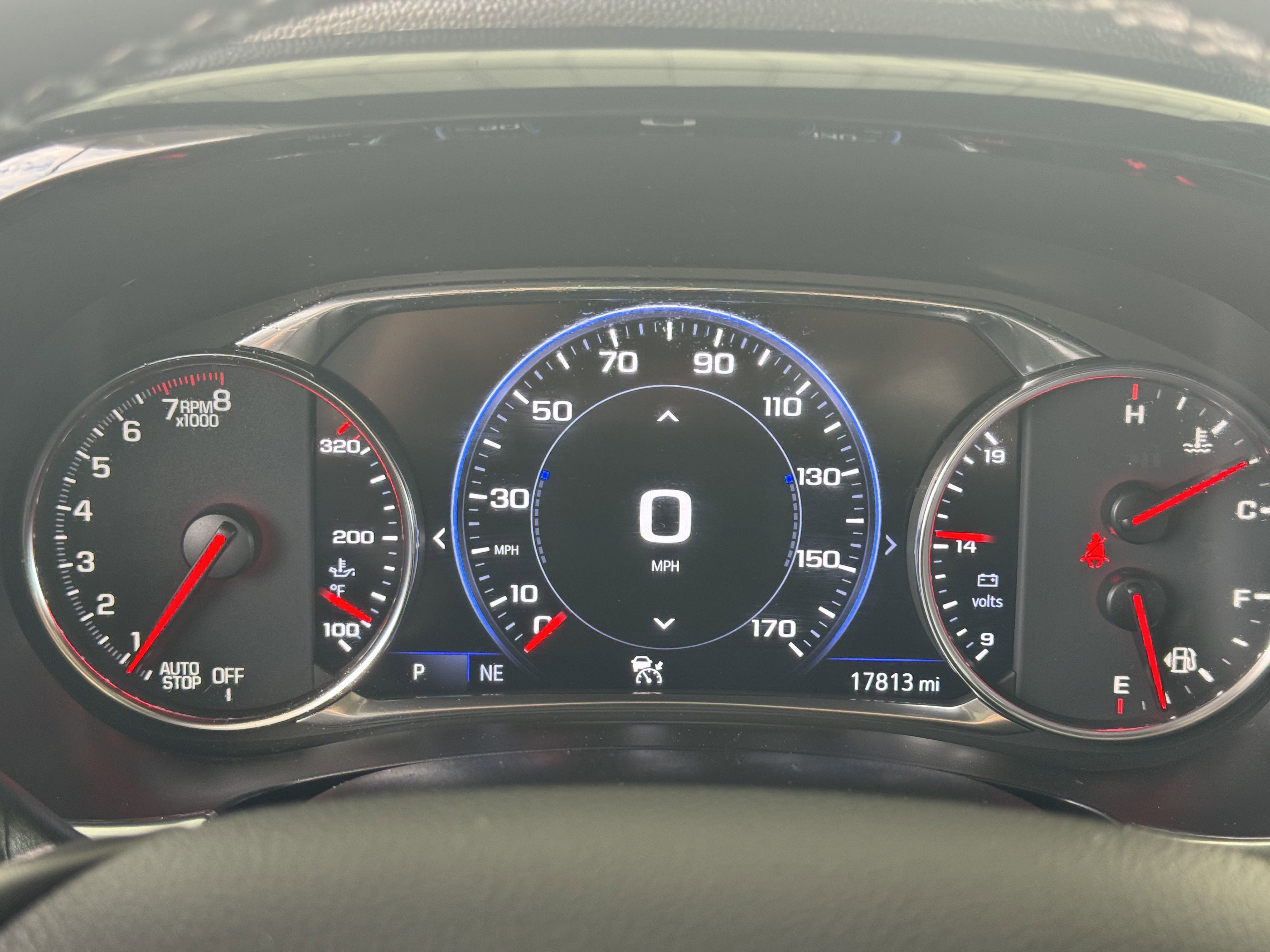 Used 2023 Chevrolet Traverse Premier image 33