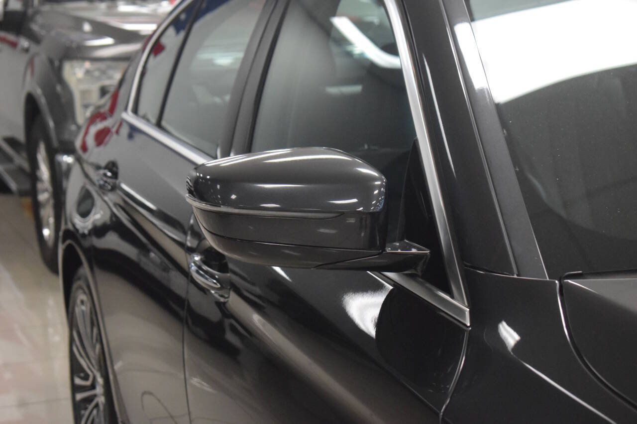 Used 2018 BMW 540i RWD image 13