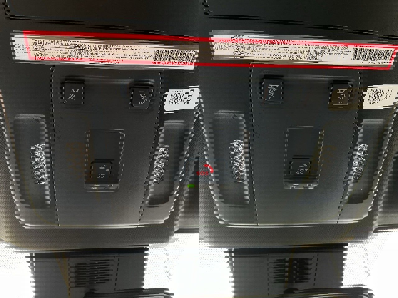 Used 2025 Toyota Camry SE image 28