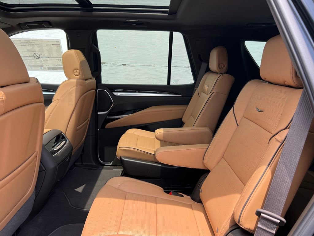 New 2026 Cadillac Escalade Luxury RWD image 17