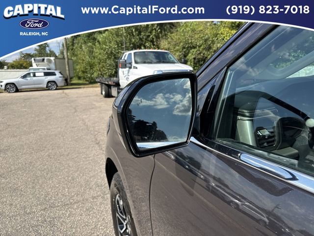 Certified 2024 Ford Expedition Max XLT image 12