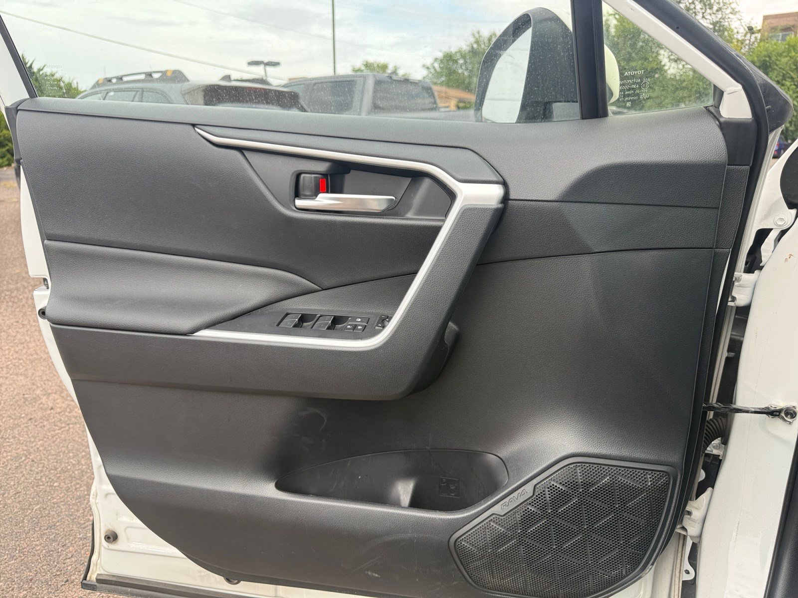 Used 2023 Toyota RAV4 SE w/ Weather & Moonroof Package AWD/4WD image 13