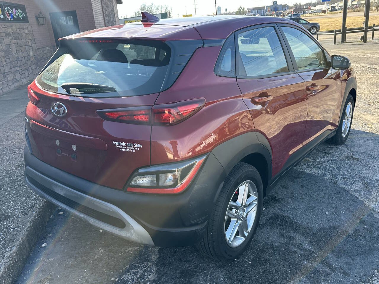 Used 2023 Hyundai Kona SE image 9