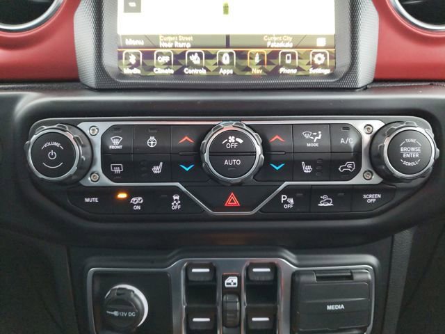 Used 2022 Jeep Wrangler Unlimited Rubicon w/ Trailer Tow Package image 25