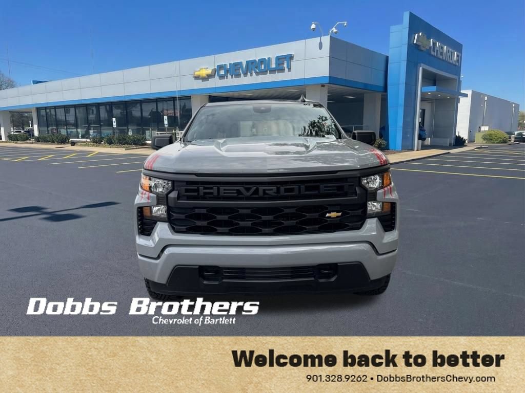 Used 2024 Chevrolet Silverado 1500 Custom AWD/4WD image 2