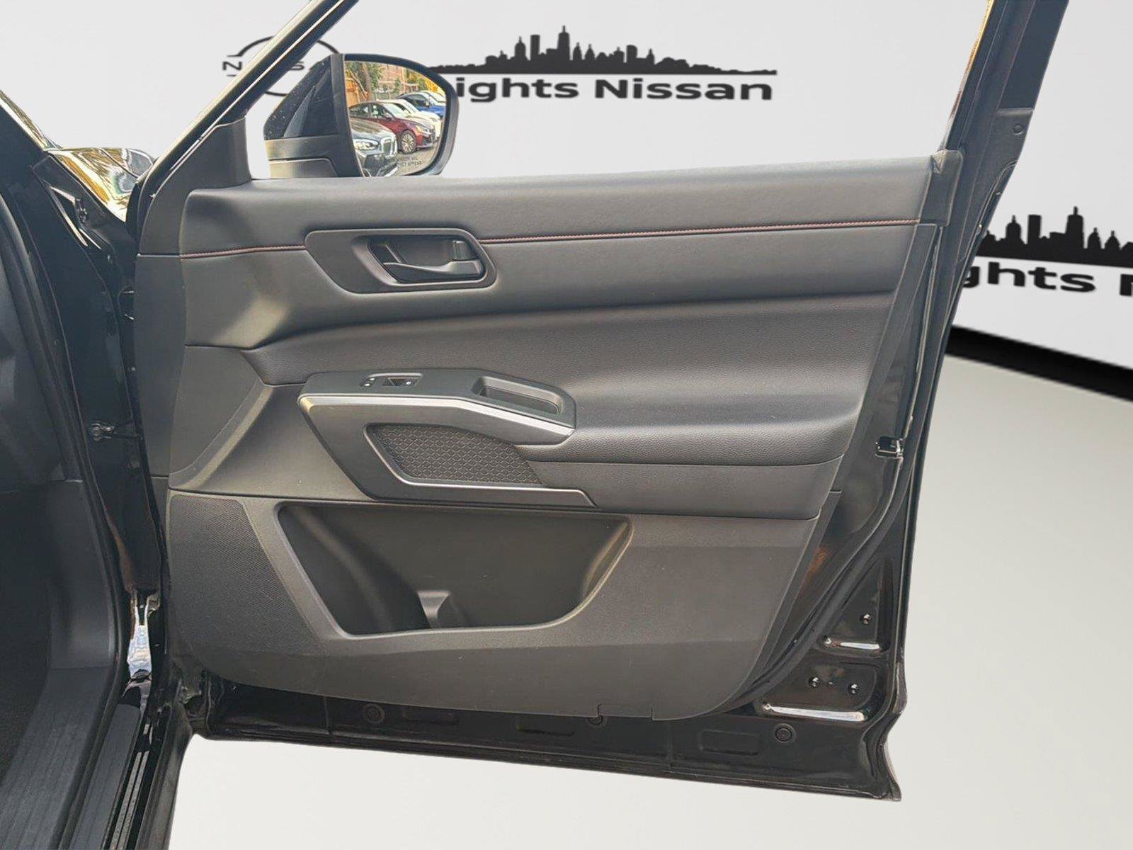 Used 2024 Nissan Pathfinder Rock Creek AWD/4WD image 34