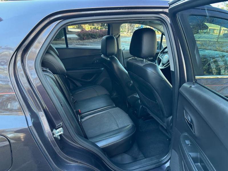 Used 2016 Chevrolet Trax LT w/ LT Convenience Package image 34