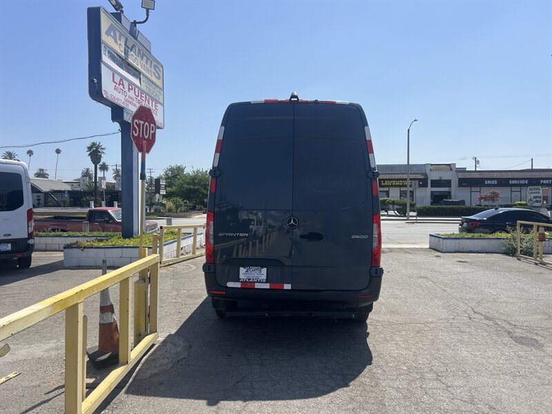 Used 2019 Mercedes-Benz Sprinter 144 image 3