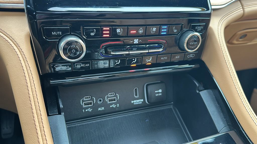 Used 2024 Jeep Grand Cherokee L Summit image 24