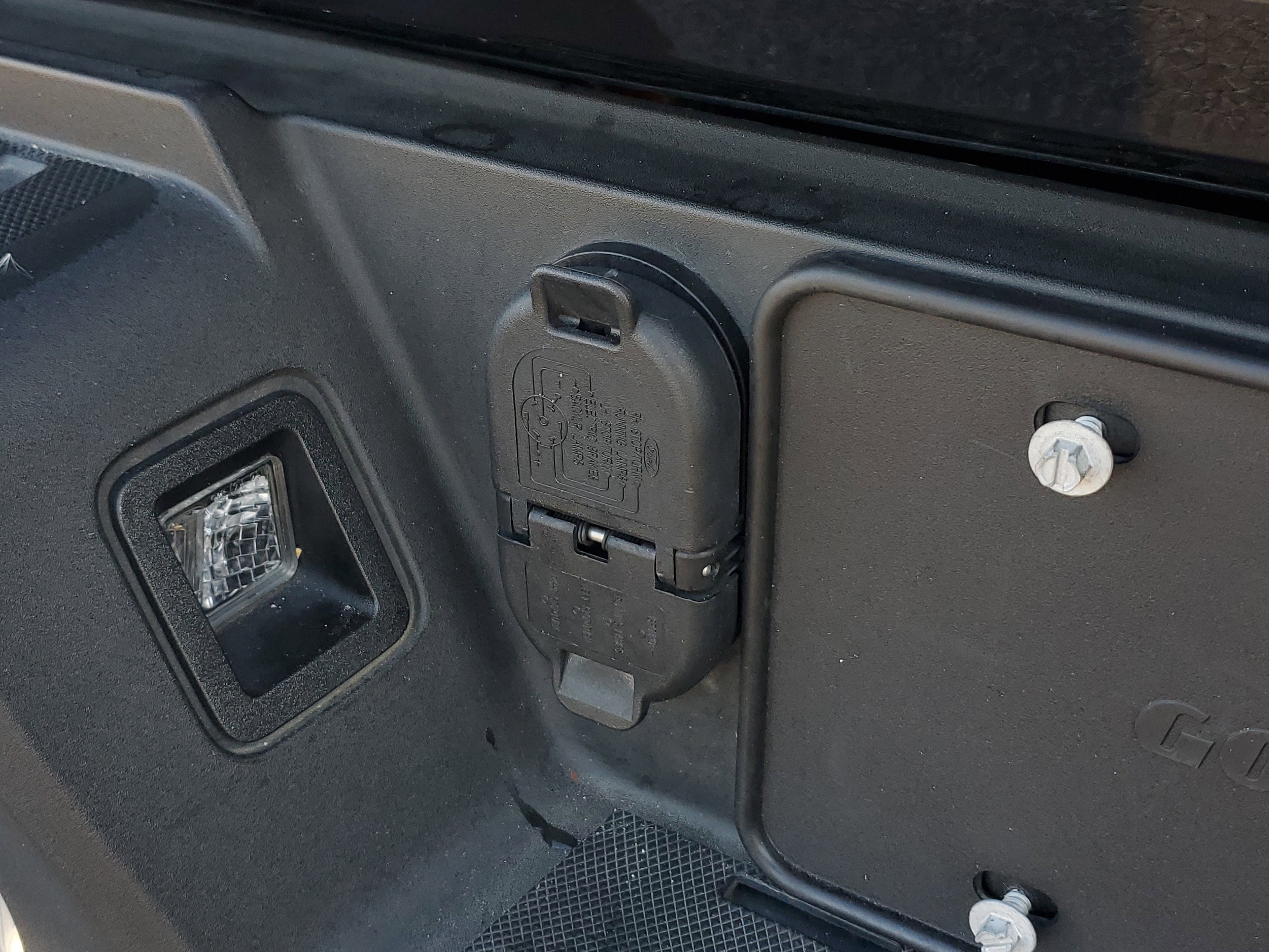 Used 2023 Ford F150 Lariat w/ FX4 Off-Road Package image 8